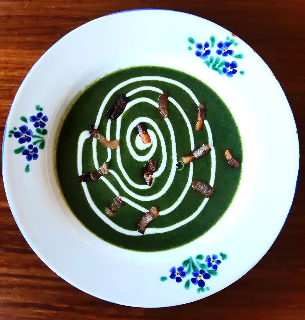 A csalánból finom leves készíthető