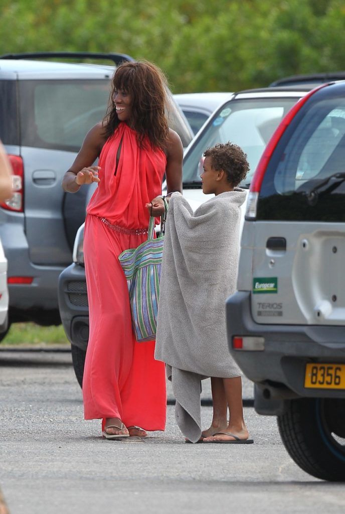 Nicole Coste és fia Alexandre (Fotó: Crystal pictures / Profimedia)