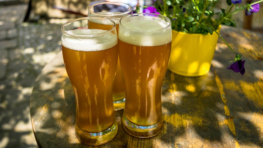 A kerthelyiségben sörözni biztonságos.