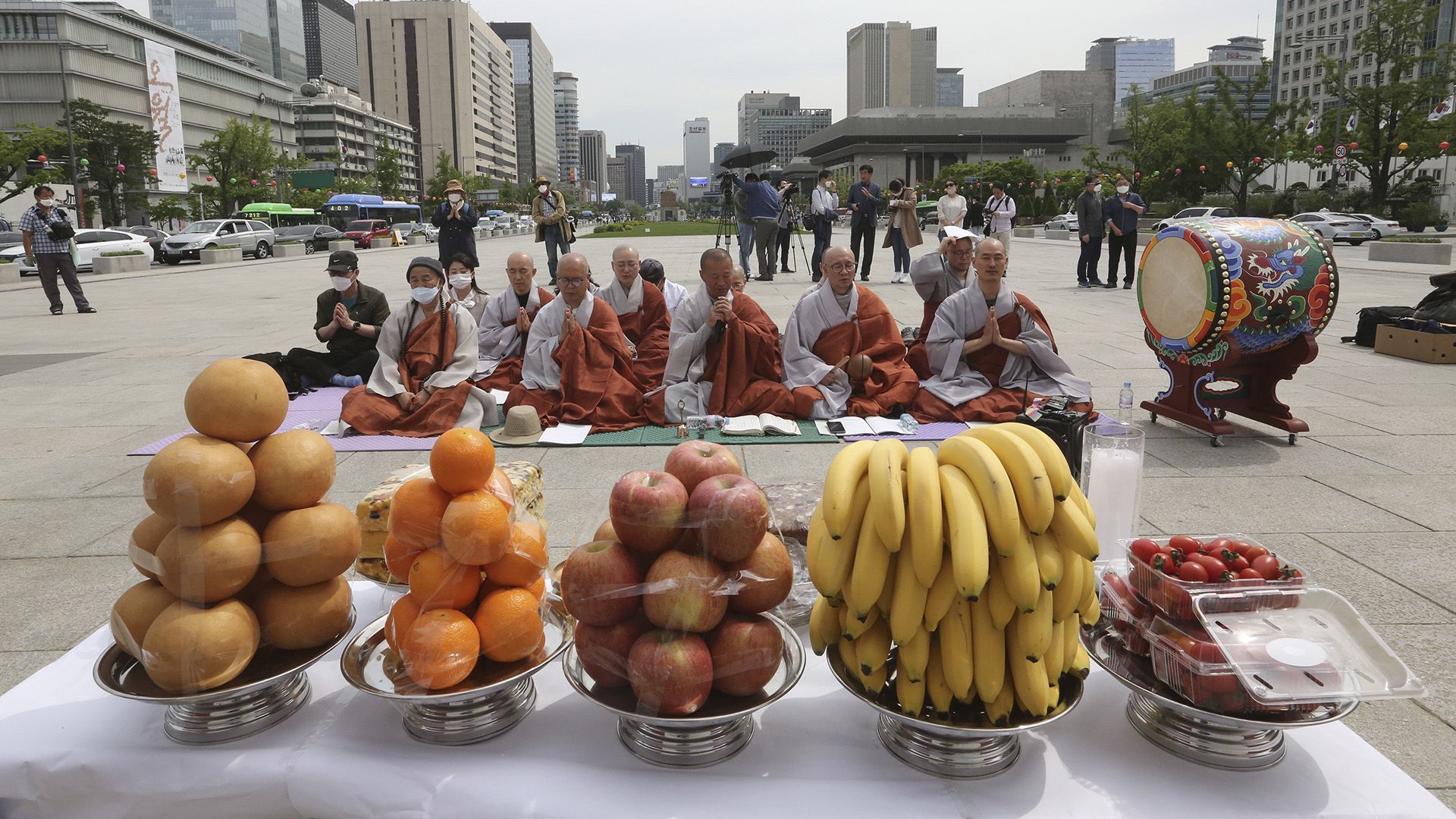 Buddhista szerzetesek Szöulban