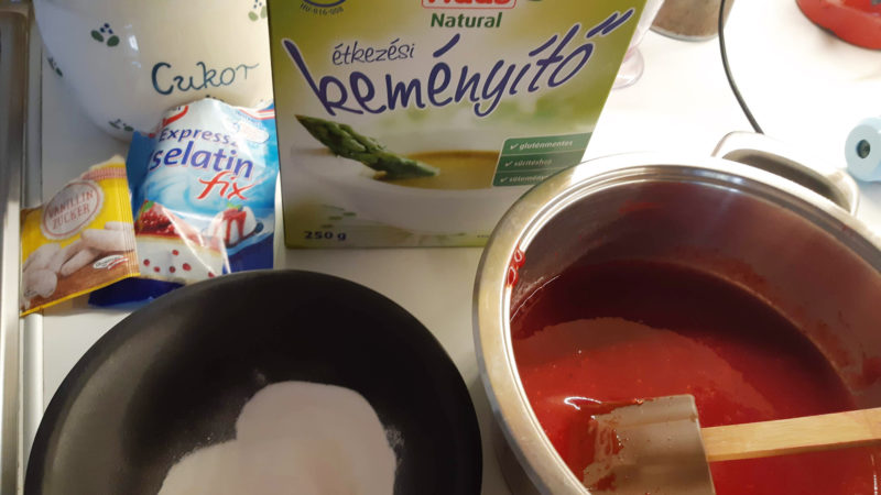 Ezekkel főzzük össze a málnapépet