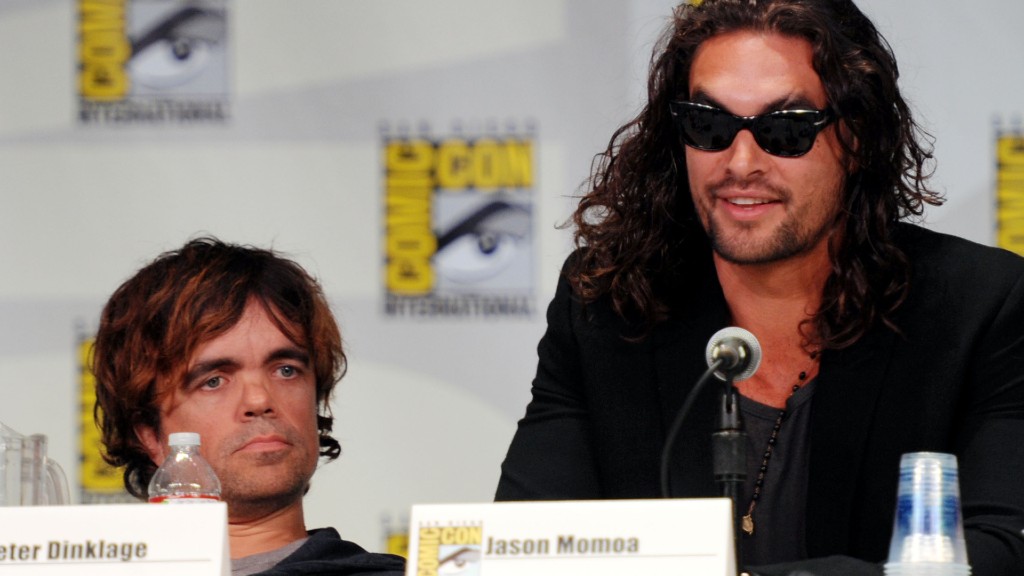 Peter Dinklage és Jason Momoa