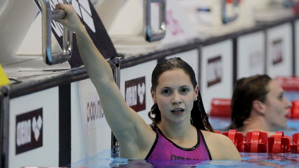 Kapás Boglárka medencében ússza át a balatont