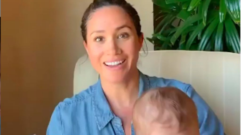 Meghan Markle és Harry herceg fia, Archie ma egyéves