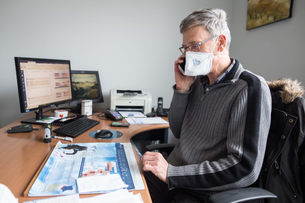 azzal engedtek el telefonon, hogy örüljek, ha őszre sikerül bejutnom az orvosomhoz