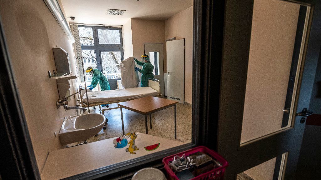 szent lászló kórház karantén kés betegh