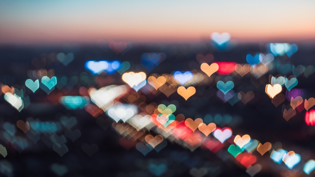 Öröm, boldogság, szerelem vár a hosszú hétvégén a csillagjegyekre