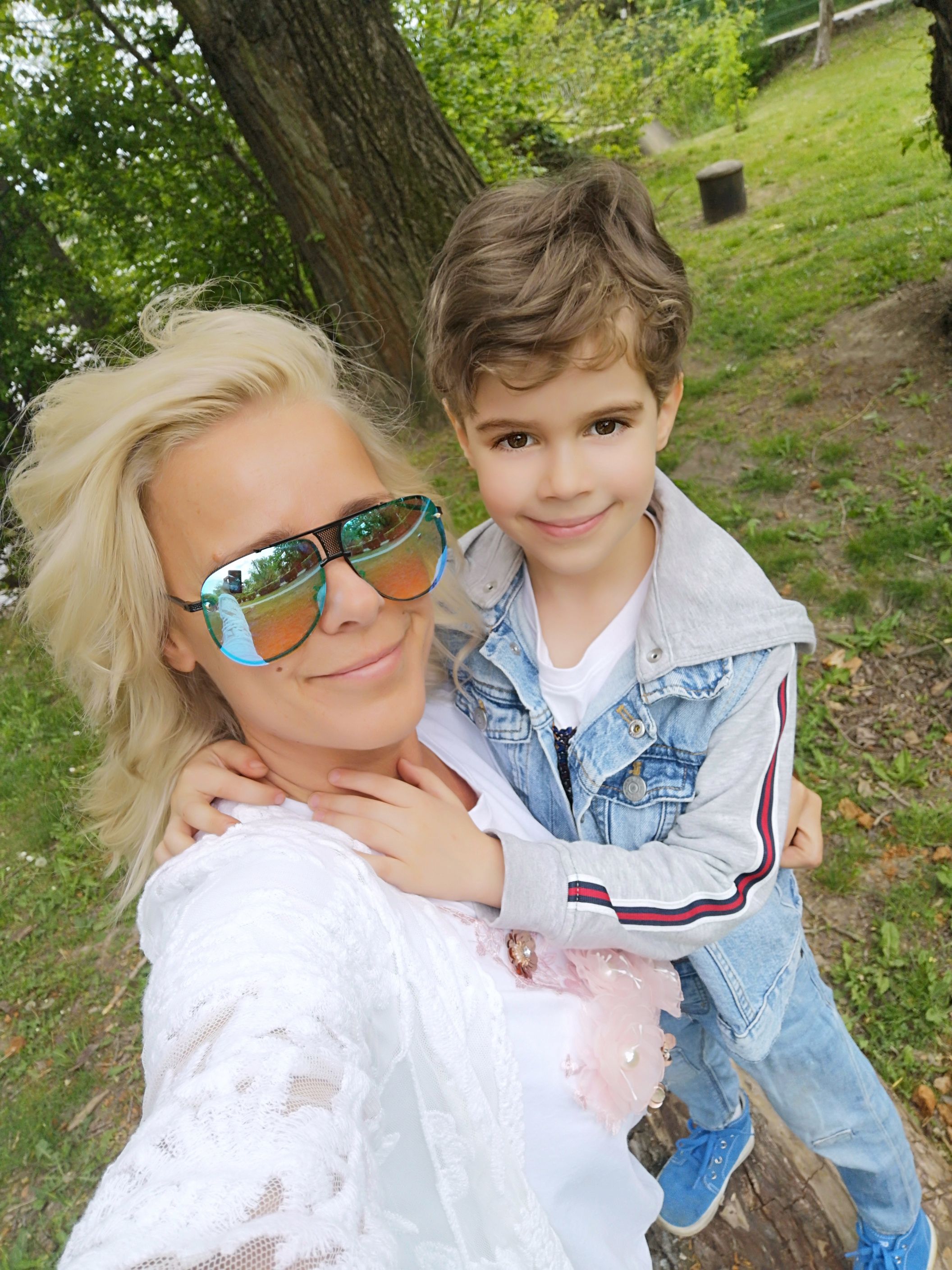 Szögeczki Áginak szoros a kapcsolata a fiával, Patrickkal