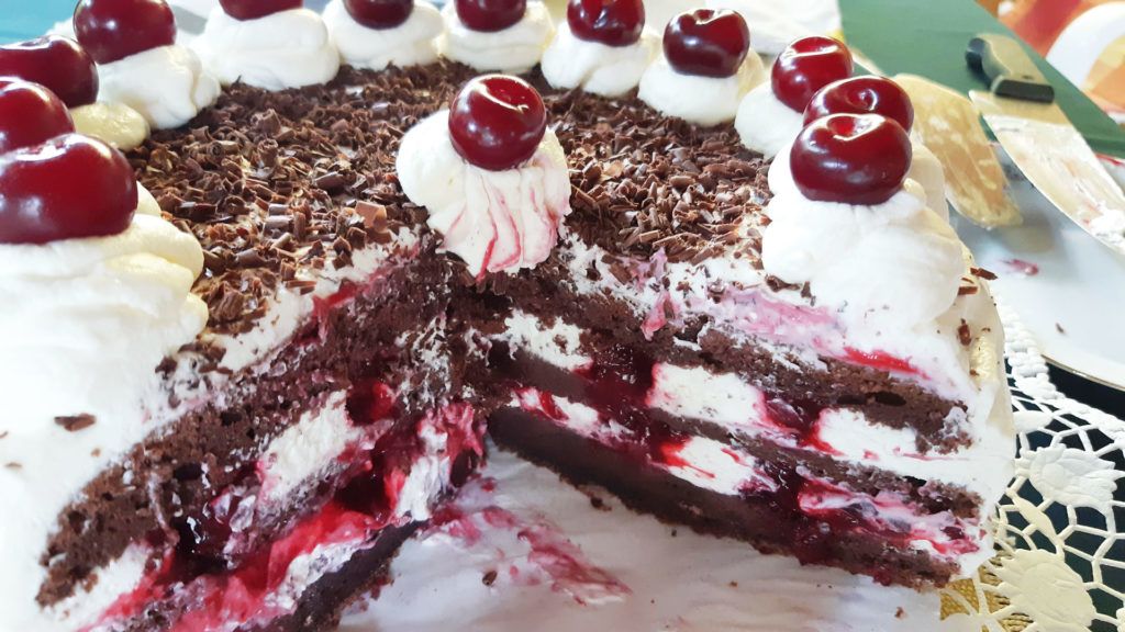 Feketeerdő torta: a meggyes sütik királynője