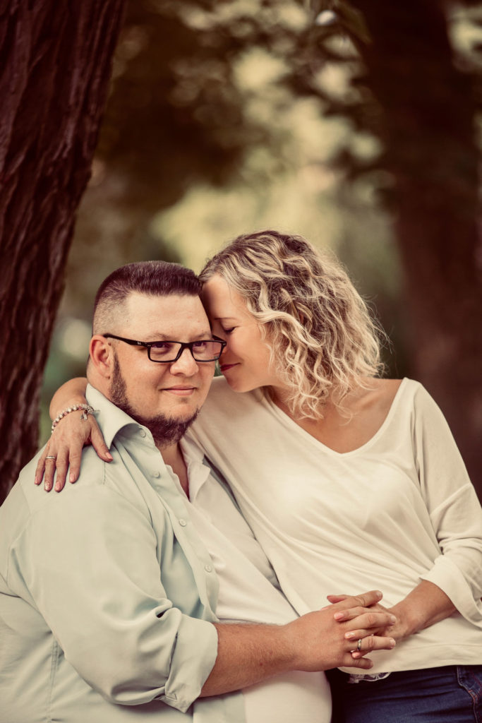 Szkizofréniája teljes történetét írta meg új könyvében Oravetz Dani és felesége, Dóri