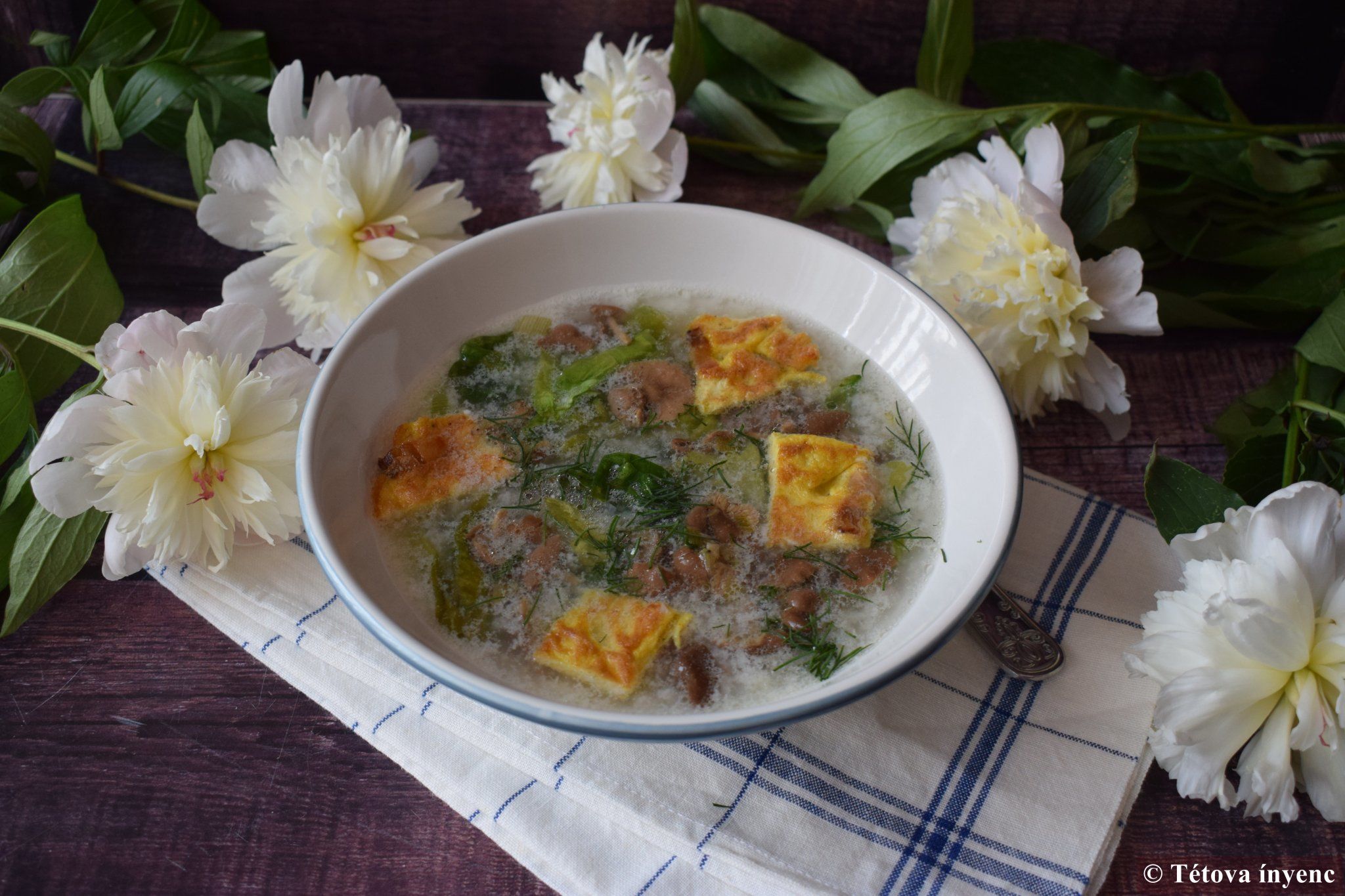 Salátaleves szegfűgombával