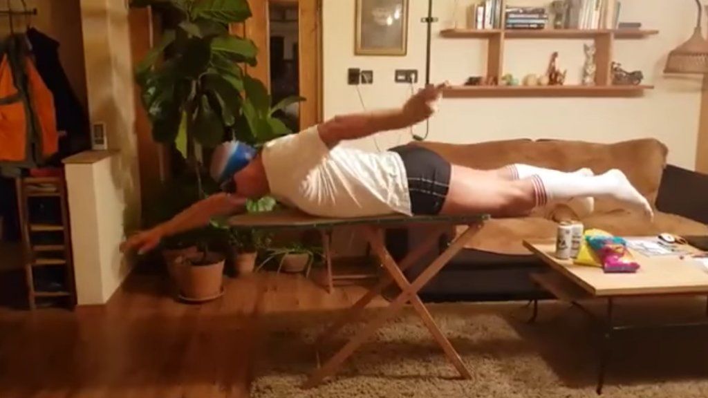 tornatanár vasalódeszka úszás