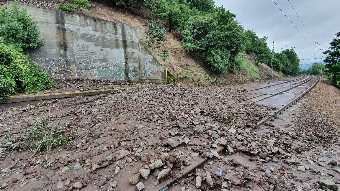 Sárlavina Zebegénynél