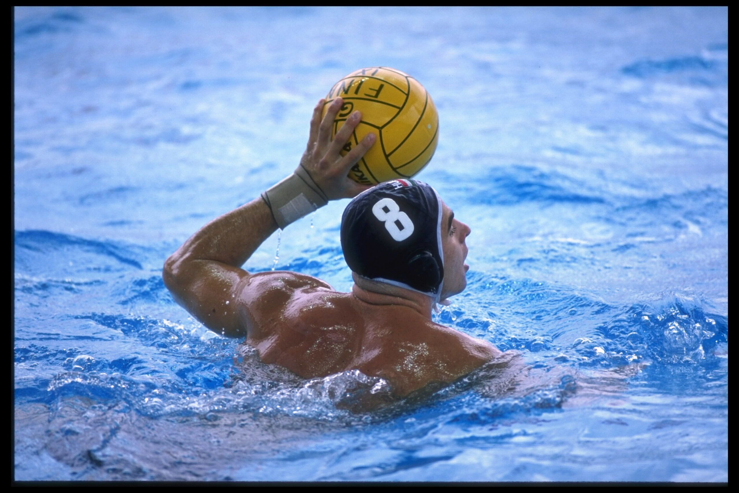 benedek tibor 8-as szám sapka