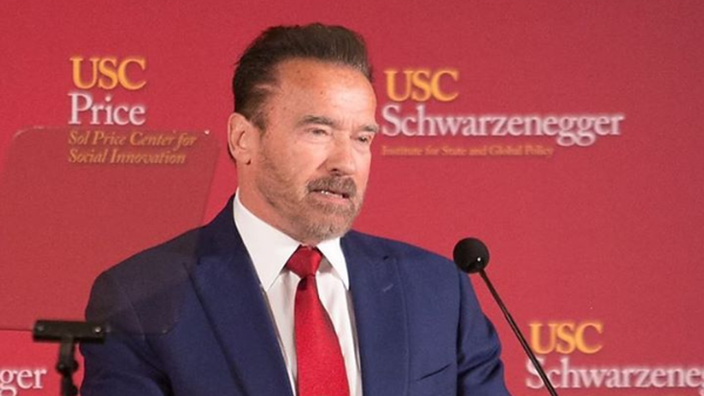 Arnold Schwarzenegger gyászol