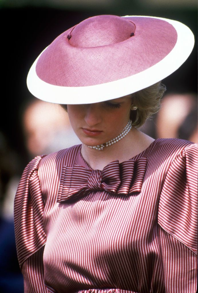 Az olaszországi Anzio temetőjében, 1985 áprilisában