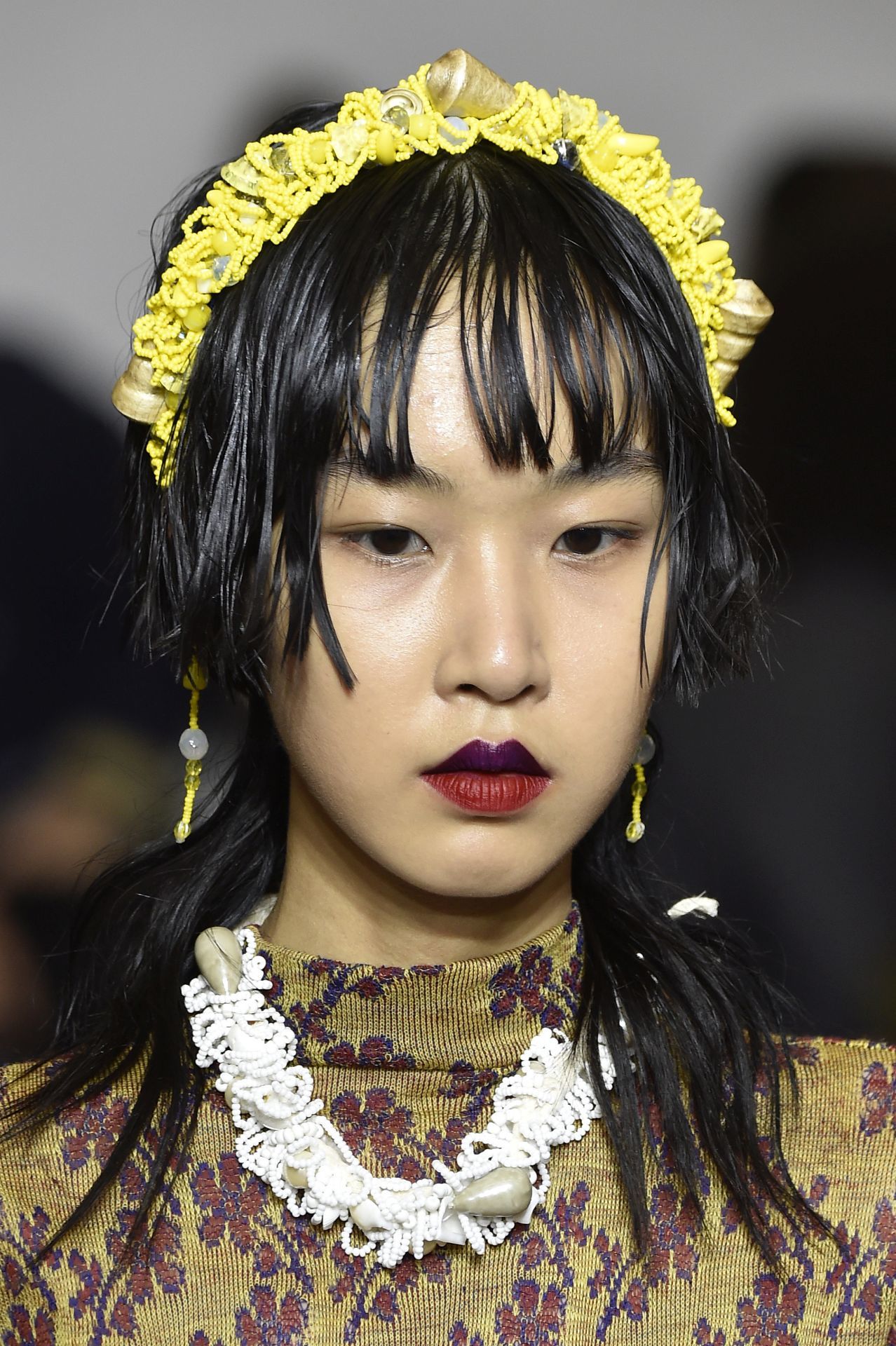 Gyöngyös hajpánt és nyaklánc - Miaoran