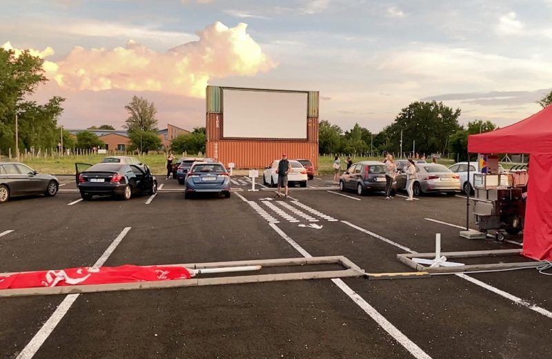 Lupa Drive-in: autósmozi Budapest tengerpartján (x)