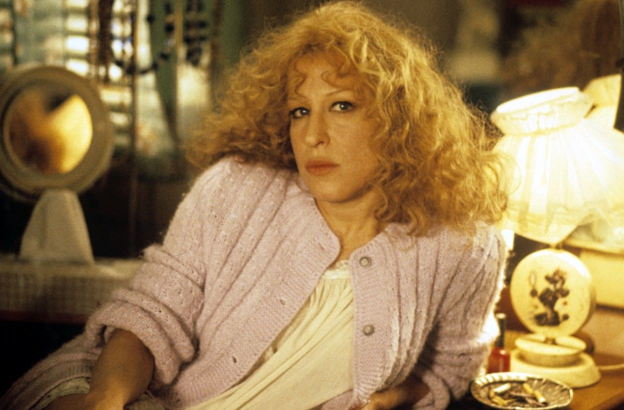 Bette Midler fiatalon
