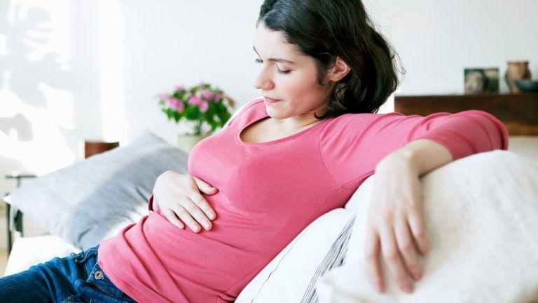 A puffadás nyáron gyakrabban jelentkezik - ennek fő oka, hogy ilyenkor másként étkezünk, és nem hidratálunk eleget