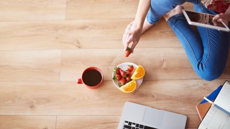 A home office nassolás nem bűn, de nem árt ha alaposan megválogatjuk, mit rágcsálunk munka közben