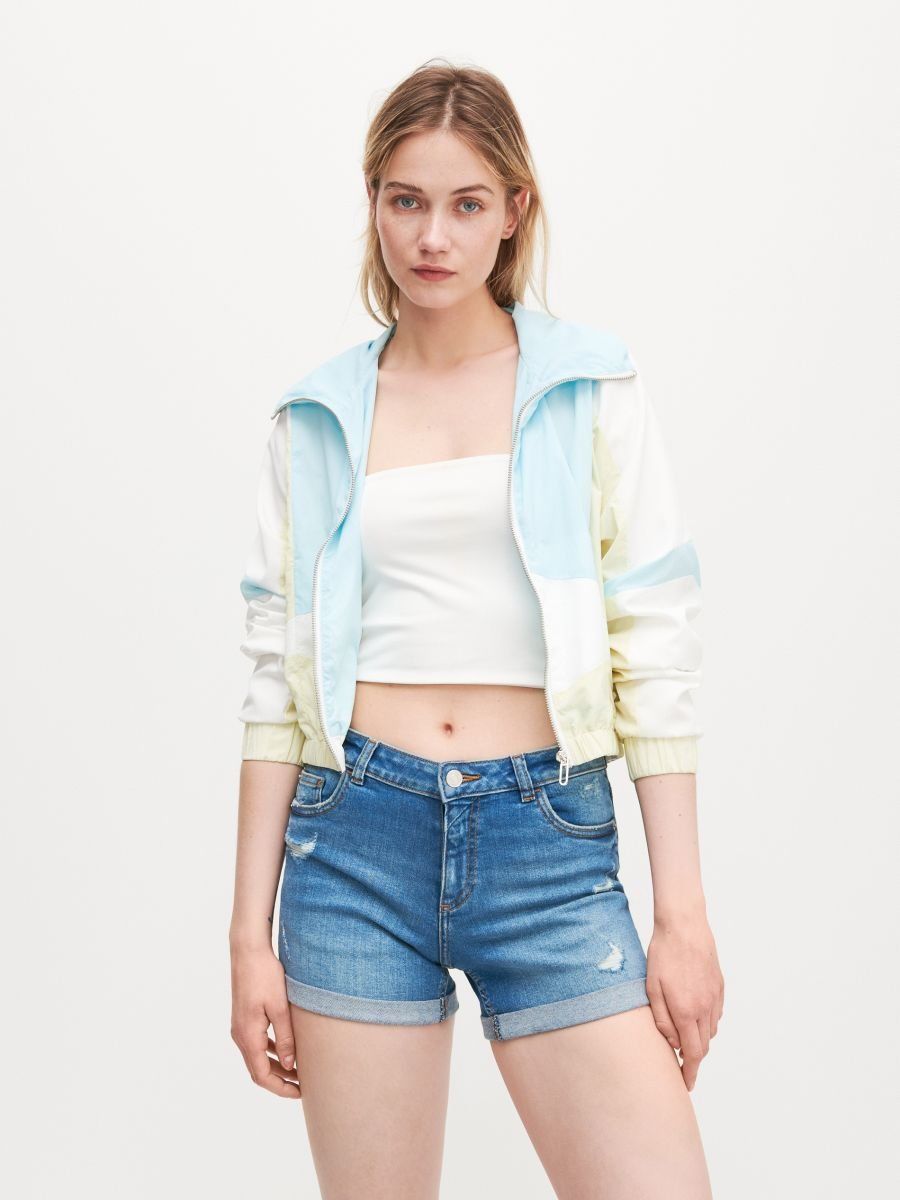 Reserved, 3995 forint