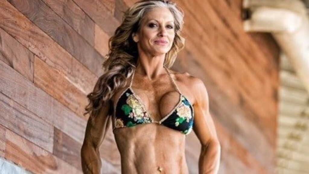 Nem hiszik el a korát ennek a bikinimodellnek