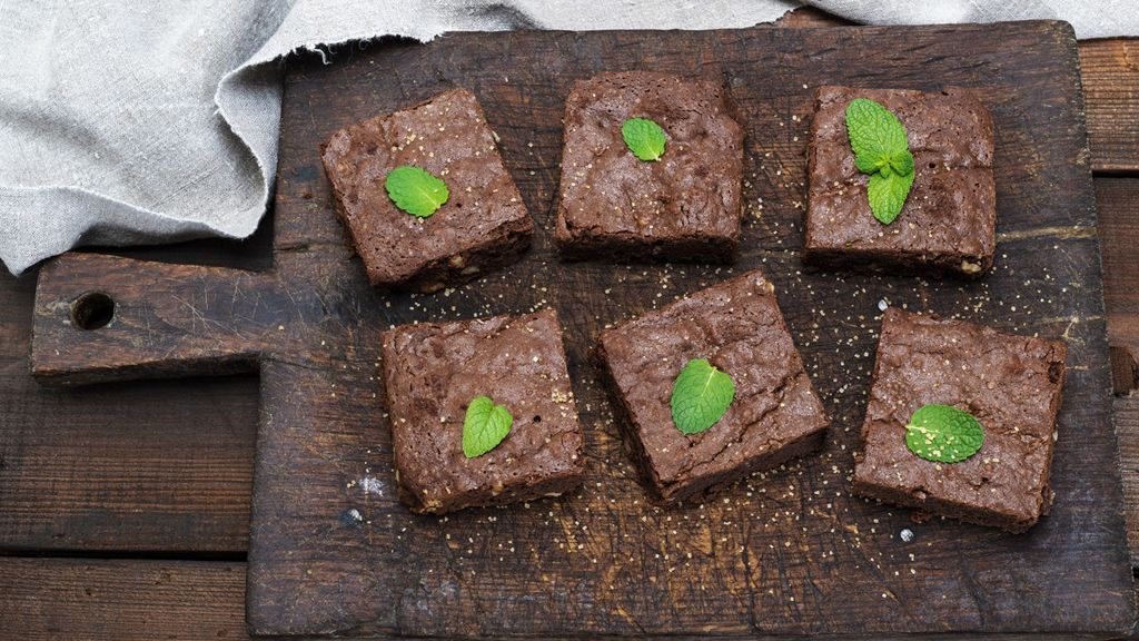 Díszíthetjük a szeleteket egy-egy mentalevéllel (Fotó: Profimedia)