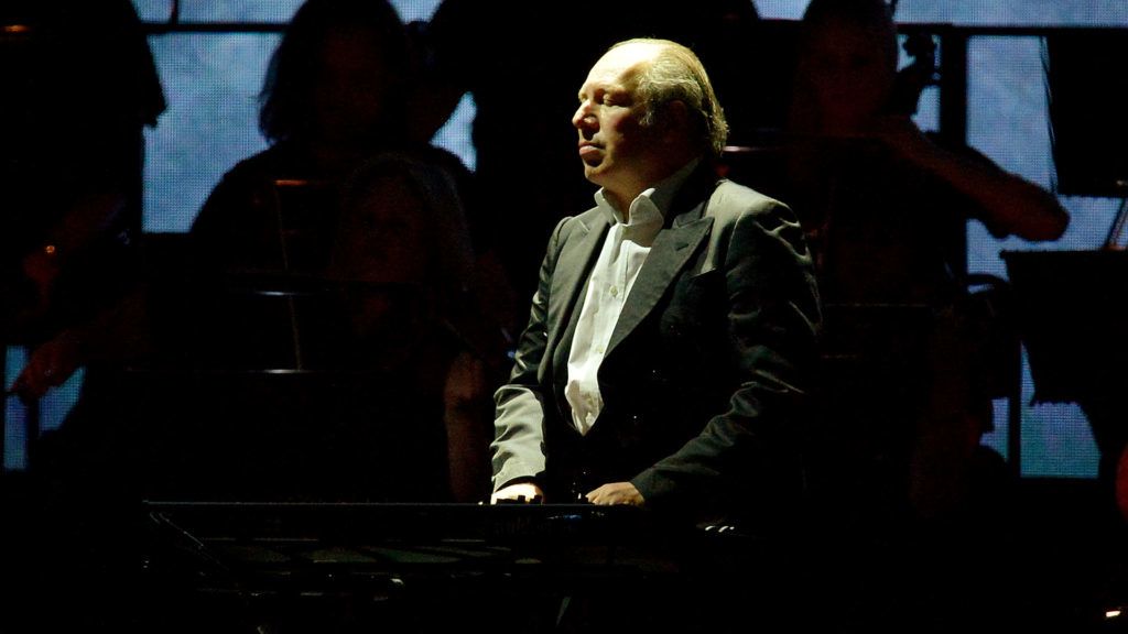 Hans Zimmer dolgozza át a Netflix "főcímzenéjét"