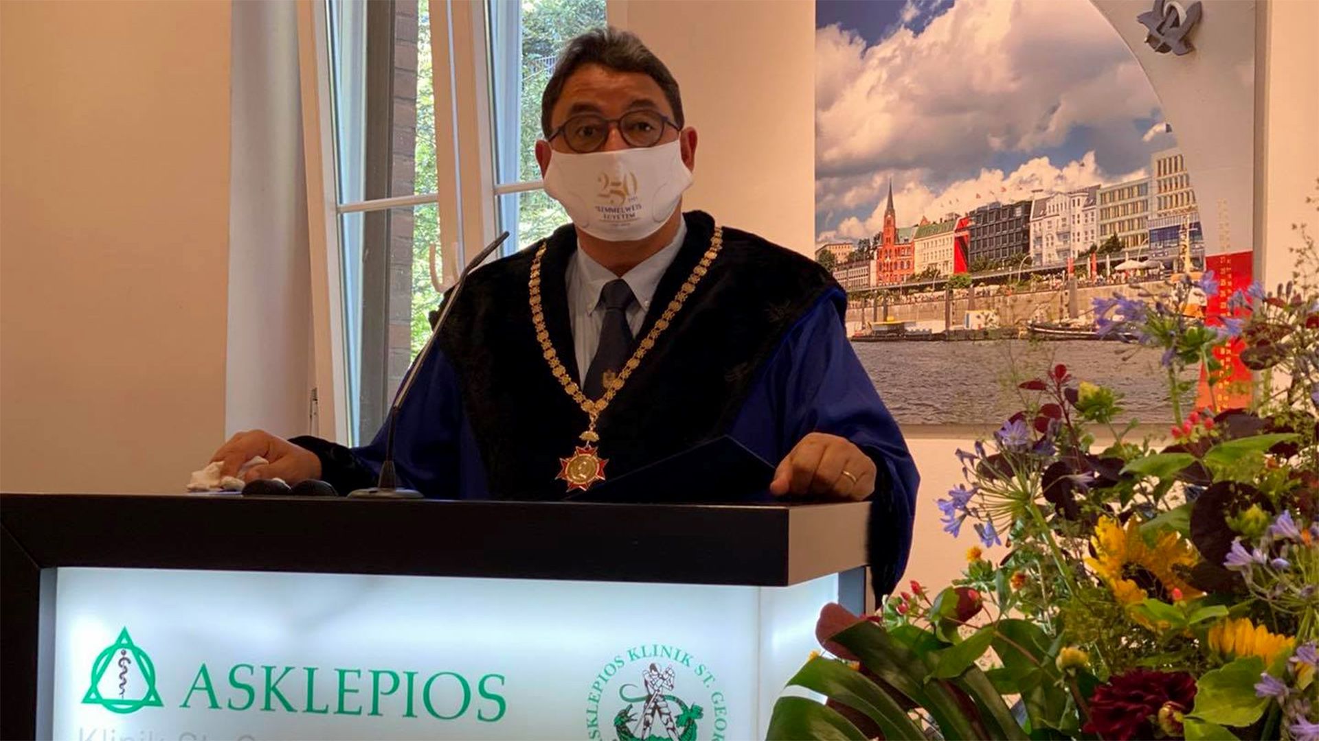 dr. Merkely Béla is megcsináltatta a koronavírus-tesztet