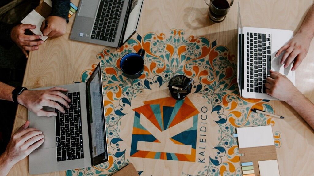 Ez a két csillagjegy a legrosszabb munkatárs