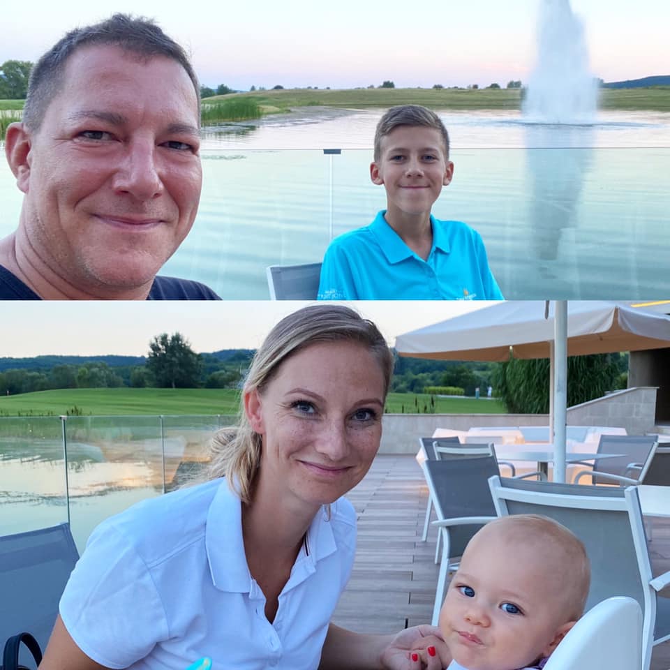 Németh Kristóf a fiaival, Lócival és Leventével, és feleségével, Zitával