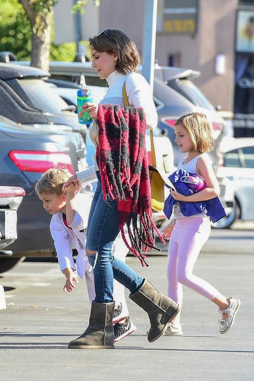 Rachael Leigh Cook gyerekeivel