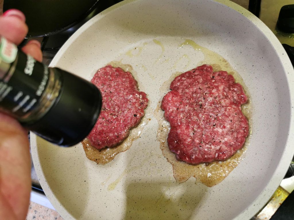 Kipróbáltuk a házi Big Mac receptjét és imádtuk