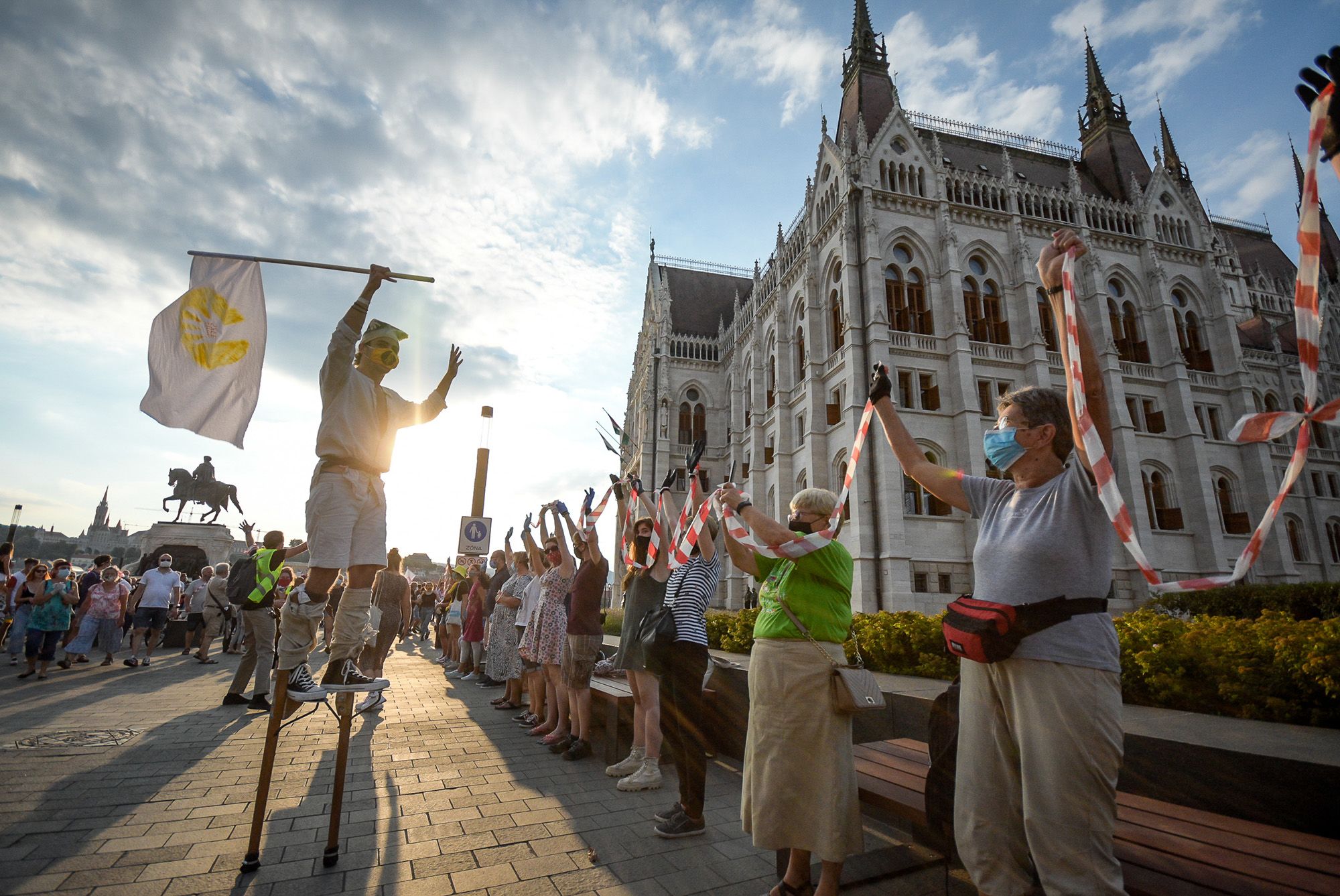 Élőlánc az SzFE-ért (fotó: Csoszó Gabriella)