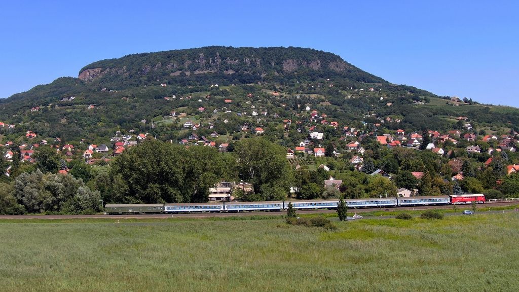 Bántalmazott egy kalauzt egy maszk nélküli utas