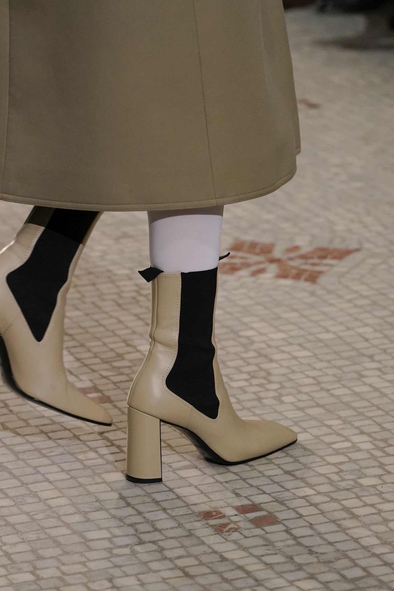 bokacsizma Nina Ricci