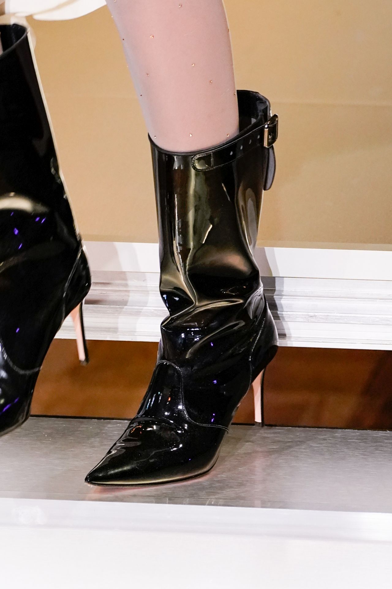 bokacsizma trend Vivienne Westwood