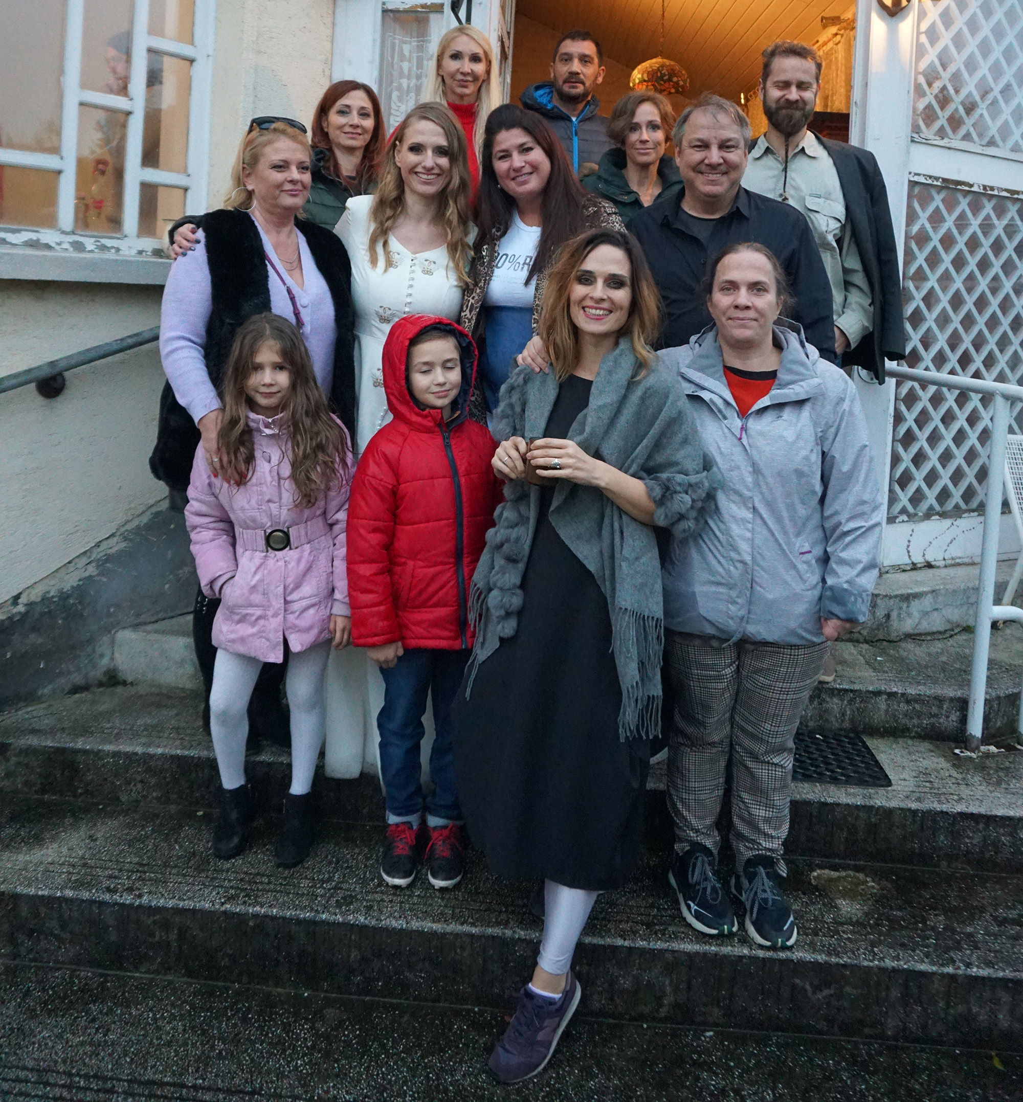 Forgatási csoportkép (fotó: Jevgenyij Alekszejev)