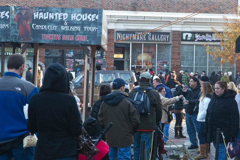 Tömegek ünneplik itt a halloweent