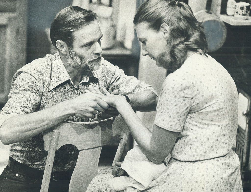 Hagan Beggs és Patricia Hamilton a Tarragon színház egyik darabjában