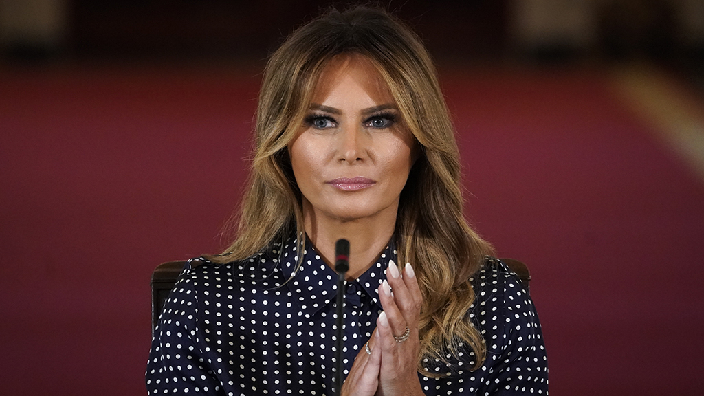 Trump pornós szeretője durván beszólt Melania Trumpnak