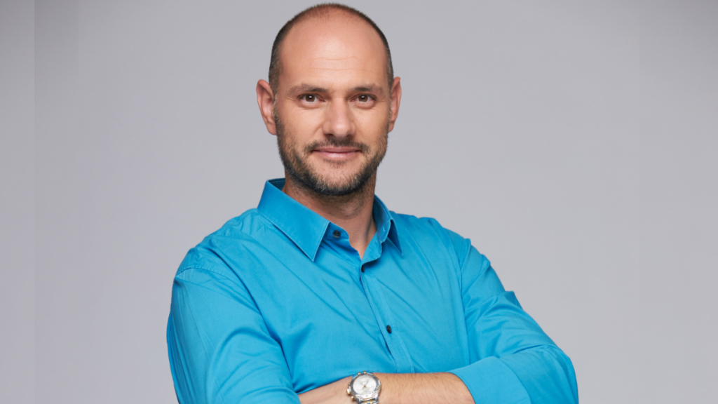 Roland gazda a Házasodna a gazda szereplője