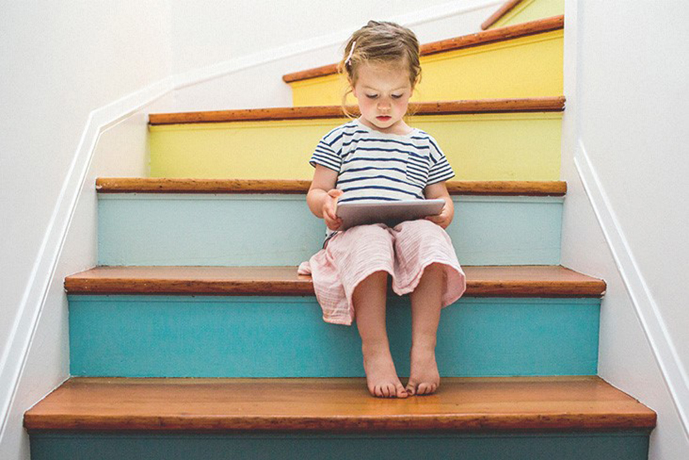 Látszólag ártatlanul ülni egy puha irodai székben igazi átok lehet egészségünk számára (x)