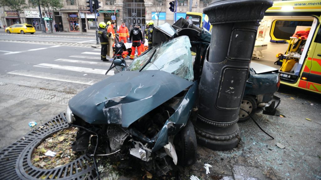 Halálos baleset a belvárosban: egy 17 éves fiú az áldozat