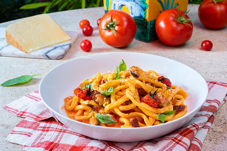 Paradicsomszószos makaróni