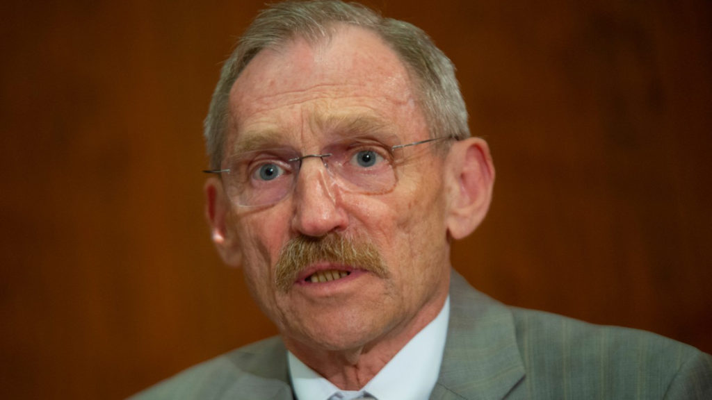 Pintér Sándor levelet írt a Magyar Orvosi Kamarának