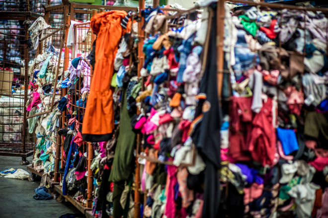 Mi legyen a használt ruháinkkal?