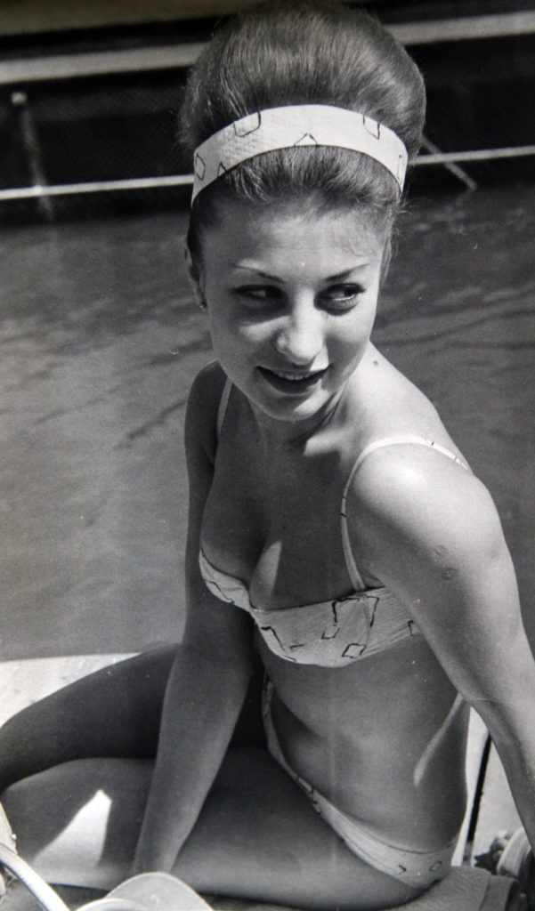 Isten legyen a talpán, aki parancsolgatni akar nekem