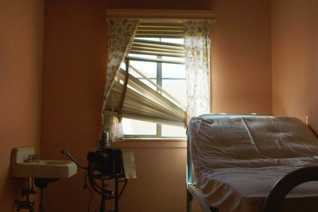 Istent játszva: saját spermáját használta az orvos